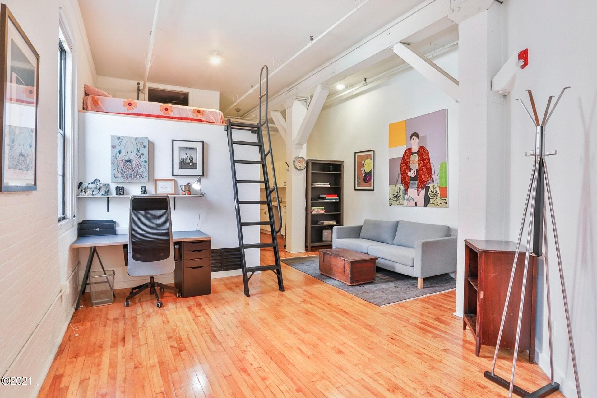 1130 N Carol DR — Photo 3